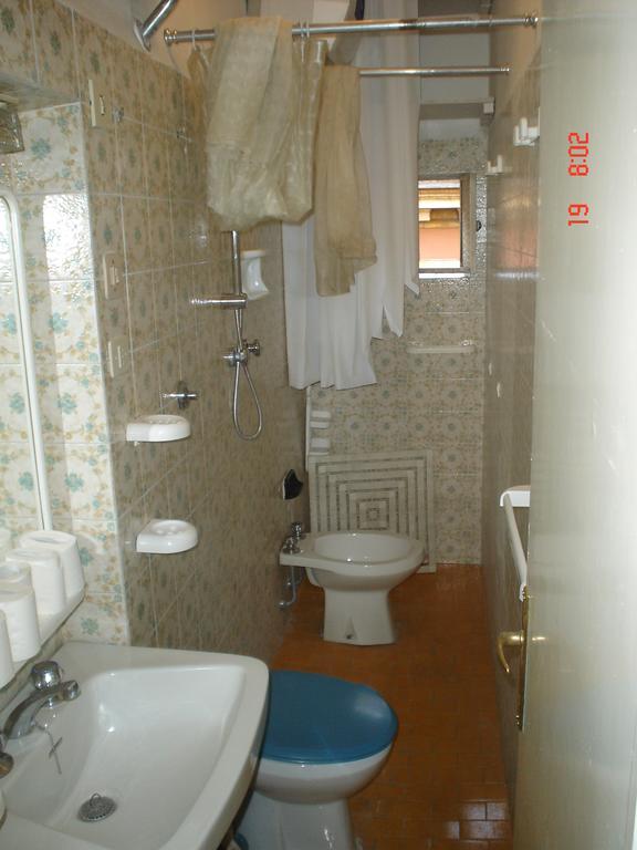 Sandy Hotel Рим Экстерьер фото